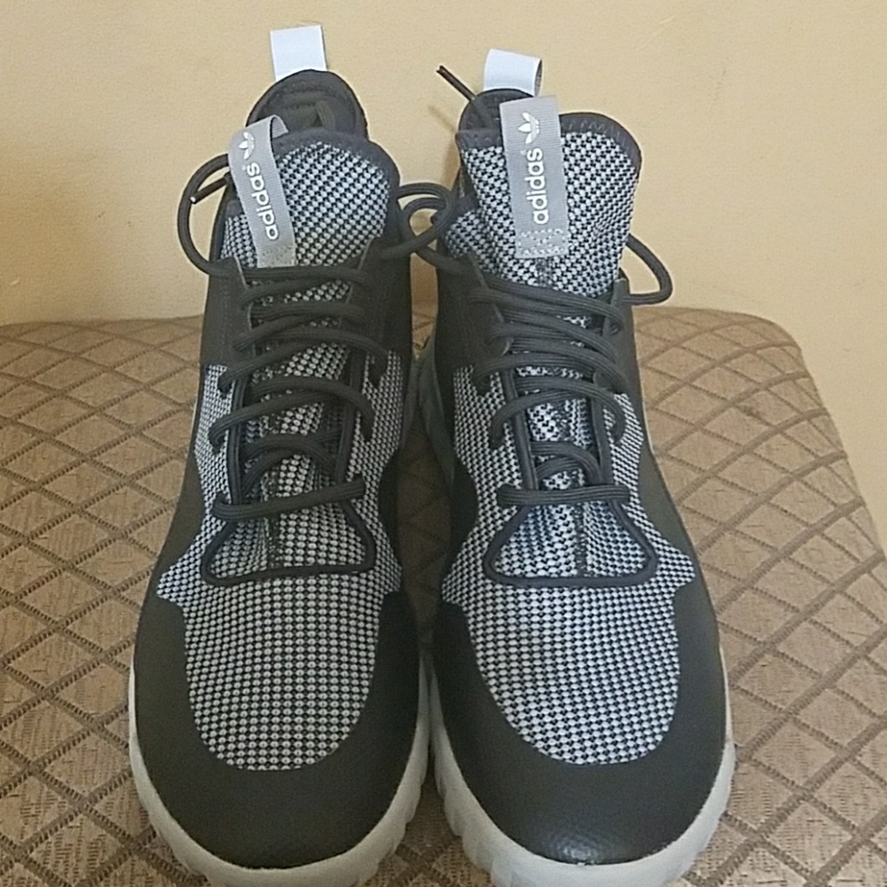 Men's sneaker
